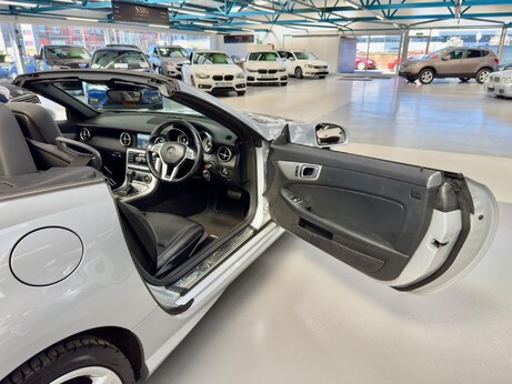 Mercedes-Benz SLK 1.8 SLK250 BlueEfficiency AMG Sport G-Tronic+ Euro 5 (s/s) 2dr 44