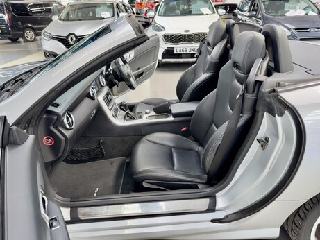 Mercedes-Benz SLK 1.8 SLK250 BlueEfficiency AMG Sport G-Tronic+ Euro 5 (s/s) 2dr 46