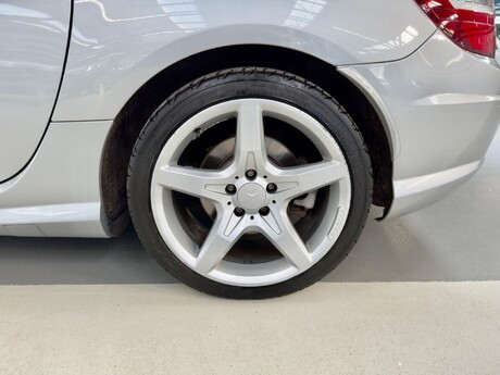 Mercedes-Benz SLK 1.8 SLK250 BlueEfficiency AMG Sport G-Tronic+ Euro 5 (s/s) 2dr 61