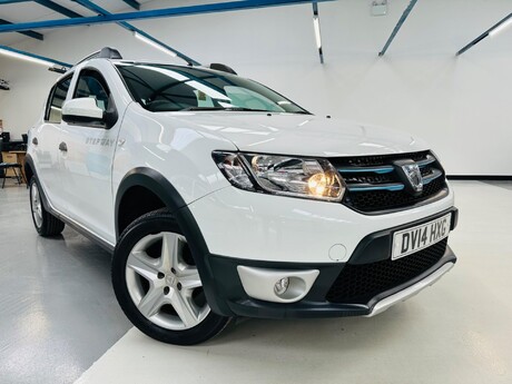 Dacia Sandero Stepway 0.9 TCe Laureate Euro 5 5dr 1