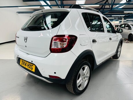 Dacia Sandero Stepway 0.9 TCe Laureate Euro 5 5dr 5