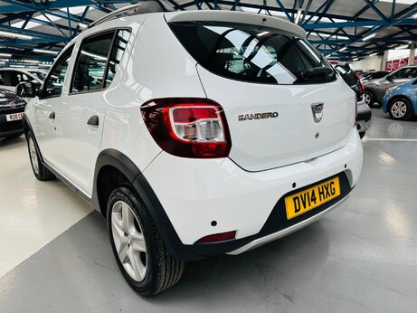 Dacia Sandero Stepway 0.9 TCe Laureate Euro 5 5dr 2