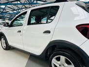 Dacia Sandero Stepway 0.9 TCe Laureate Euro 5 5dr 64