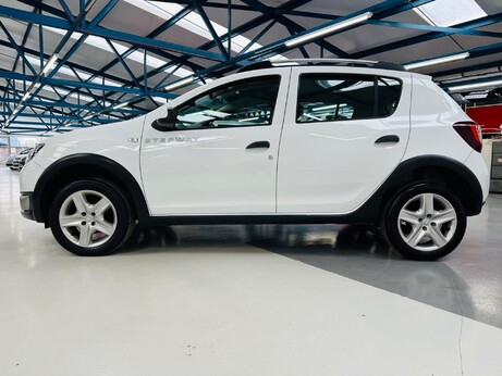 Dacia Sandero Stepway 0.9 TCe Laureate Euro 5 5dr 64