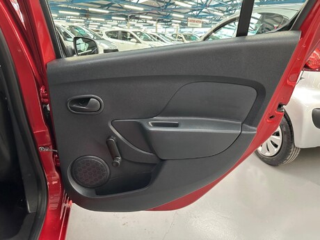 Dacia Sandero 1.2 Ambiance Euro 6 5dr 25