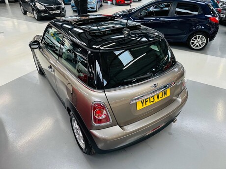 Mini Hatch 1.6 Cooper Euro 5 (s/s) 3dr 9