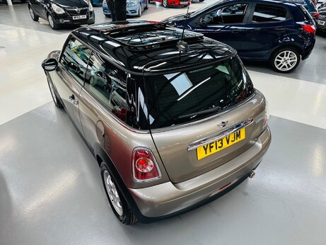 Mini Hatch 1.6 Cooper Euro 5 (s/s) 3dr 5