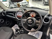 Mini Hatch 1.6 Cooper Euro 5 (s/s) 3dr 19