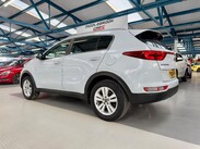 Kia Sportage 1.6 GDi 2 Euro 6 (s/s) 5dr 9