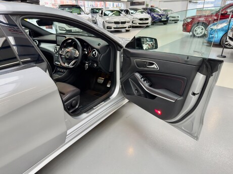 Mercedes-Benz CLA Class 2.1 CLA220d AMG Line Shooting Brake 7G-DCT Euro 6 (s/s) 5dr 19