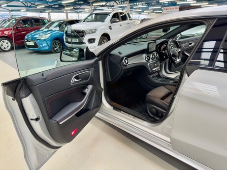 Mercedes-Benz CLA Class 2.1 CLA220d AMG Line Shooting Brake 7G-DCT Euro 6 (s/s) 5dr 21