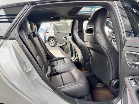 Mercedes-Benz CLA Class 2.1 CLA220d AMG Line Shooting Brake 7G-DCT Euro 6 (s/s) 5dr 31