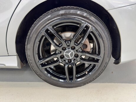 Mercedes-Benz CLA Class 2.1 CLA220d AMG Line Shooting Brake 7G-DCT Euro 6 (s/s) 5dr 41