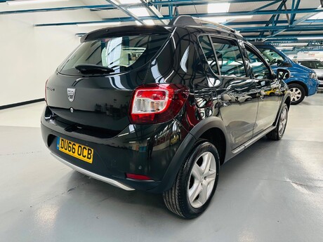 Dacia Sandero Stepway 0.9 TCe Laureate Euro 6 (s/s) 5dr 5