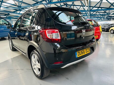 Dacia Sandero Stepway 0.9 TCe Laureate Euro 6 (s/s) 5dr 6