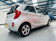 Kia Picanto 1.0 1 Air Euro 5 5dr 8