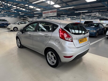 Ford Fiesta 1.25 Zetec Euro 5 5dr 6