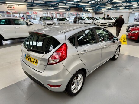 Ford Fiesta 1.25 Zetec Euro 5 5dr 9