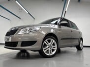 Skoda Fabia 1.2 SE Plus Euro 5 5dr 4