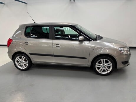 Skoda Fabia 1.2 SE Plus Euro 5 5dr 27