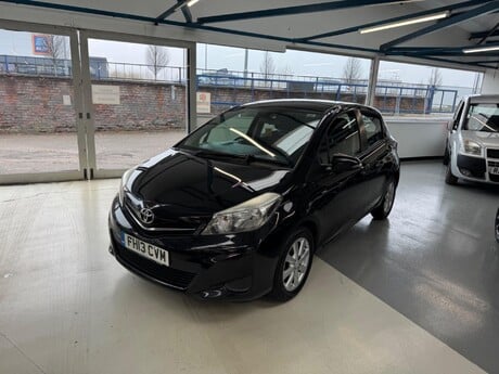 Toyota Yaris 1.33 Dual VVT-i TR Euro 5 5dr 4