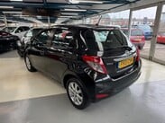 Toyota Yaris 1.33 Dual VVT-i TR Euro 5 5dr 9