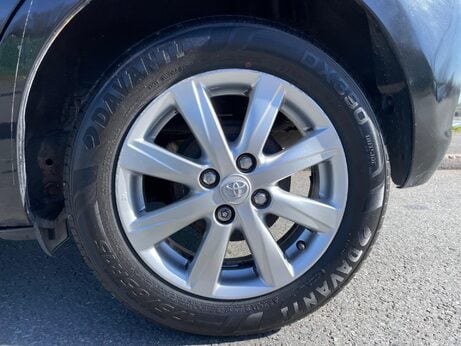 Toyota Yaris 1.33 Dual VVT-i TR Euro 5 5dr 34