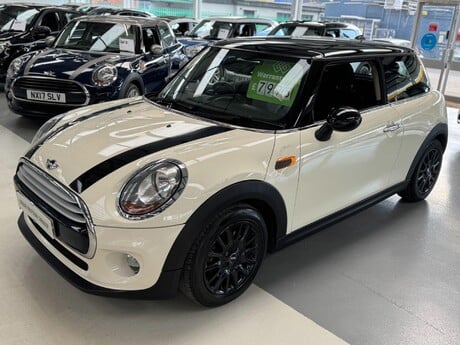 Mini Hatch 1.5 Cooper Auto Euro 6 (s/s) 3dr 9