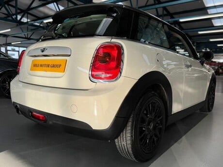 Mini Hatch 1.5 Cooper Auto Euro 6 (s/s) 3dr 90