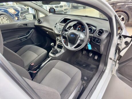 Ford Fiesta 1.25 Studio Euro 5 3dr 25