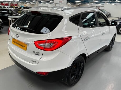 Hyundai ix35 2.0 CRDi Premium 4WD Euro 5 5dr 13