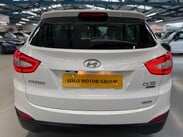 Hyundai ix35 2.0 CRDi Premium 4WD Euro 5 5dr 15