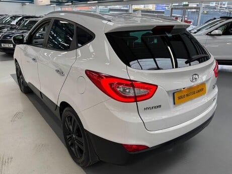 Hyundai ix35 2.0 CRDi Premium 4WD Euro 5 5dr 13