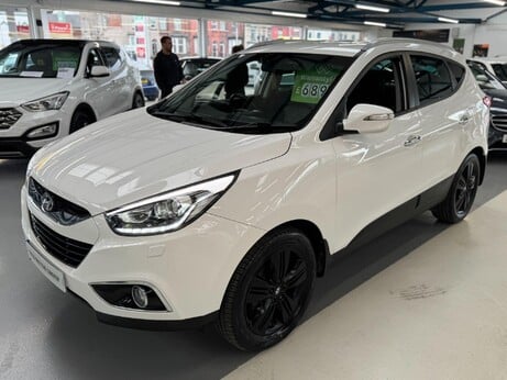 Hyundai ix35 2.0 CRDi Premium 4WD Euro 5 5dr 18