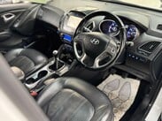 Hyundai ix35 2.0 CRDi Premium 4WD Euro 5 5dr 24