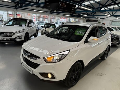 Hyundai ix35 2.0 CRDi Premium 4WD Euro 5 5dr 84