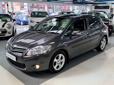 Toyota Auris 1.33 Dual VVT-i TR Euro 5 (s/s) 5dr 16