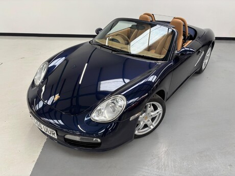 Porsche Boxster 2.7 987 2dr 6
