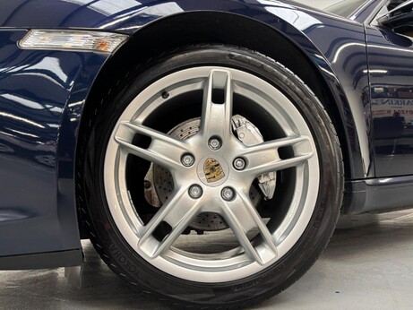 Porsche Boxster 2.7 987 2dr 4
