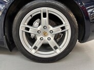 Porsche Boxster 2.7 987 2dr 18