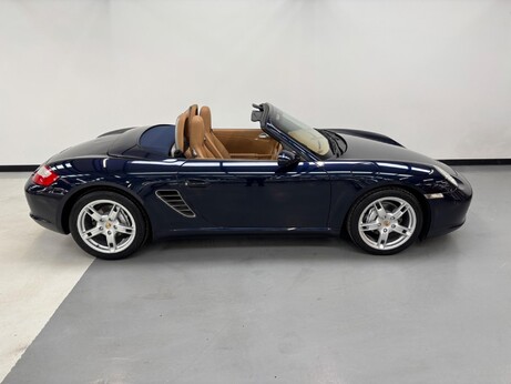 Porsche Boxster 2.7 987 2dr 32