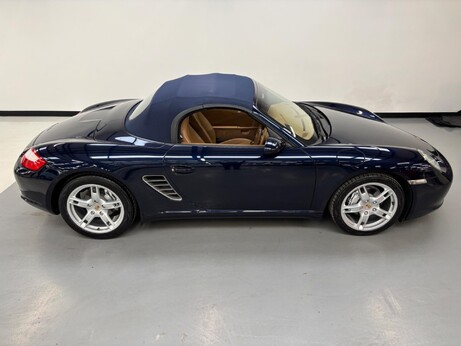Porsche Boxster 2.7 987 2dr 33