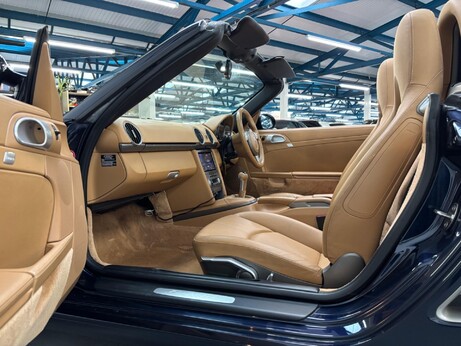 Porsche Boxster 2.7 987 2dr 76