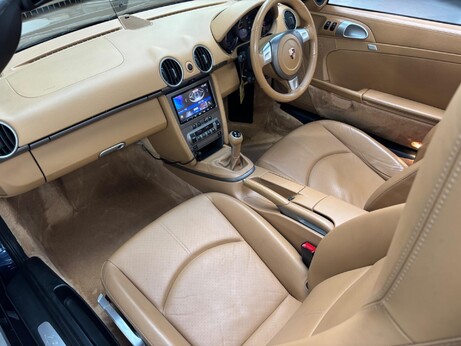 Porsche Boxster 2.7 987 2dr 81