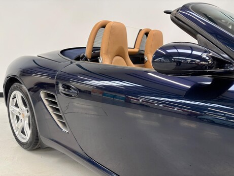 Porsche Boxster 2.7 987 2dr 42