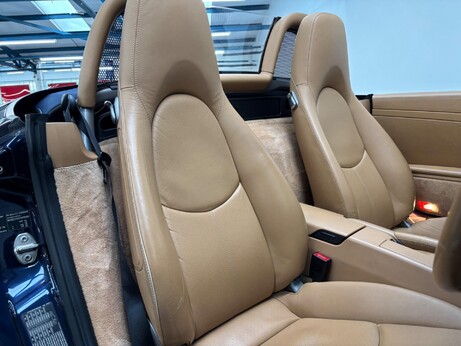 Porsche Boxster 2.7 987 2dr 62