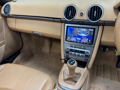 Porsche Boxster 2.7 987 2dr 65