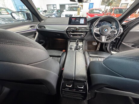 BMW 5 Series 2.0 520d M Sport Auto Euro 6 (s/s) 4dr 14