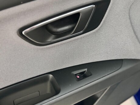 SEAT Leon 1.5 TSI EVO SE Dynamic Euro 6 (s/s) 5dr 63