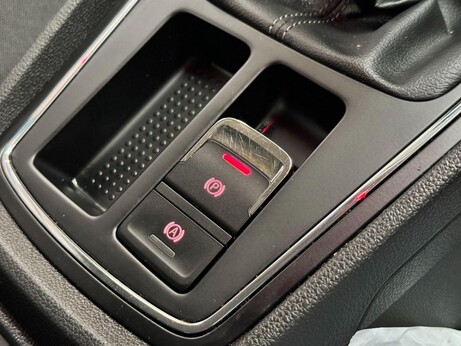 SEAT Leon 1.5 TSI EVO SE Dynamic Euro 6 (s/s) 5dr 33